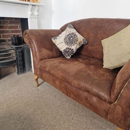 Ludlow Town Centre Apartments エクステリア 写真