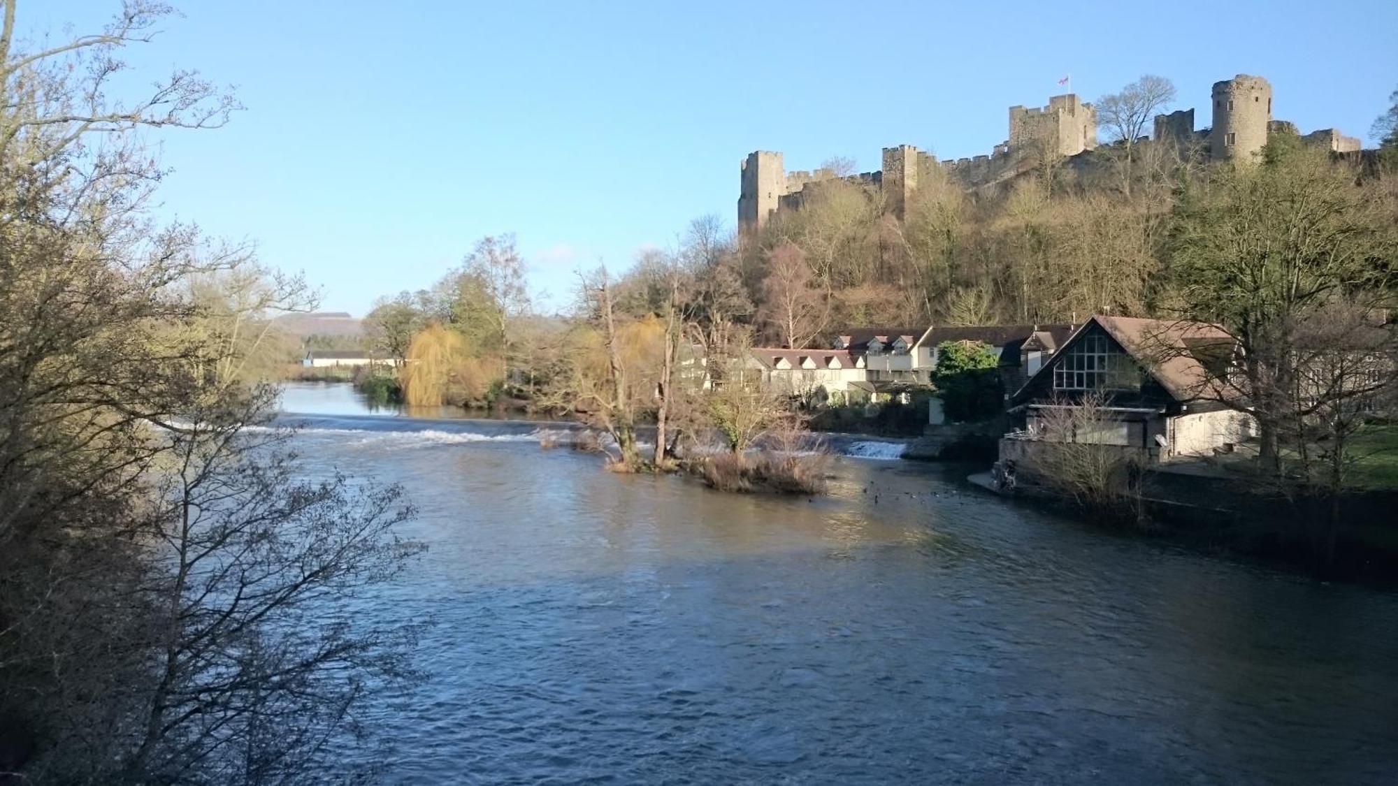Ludlow Town Centre Apartments エクステリア 写真