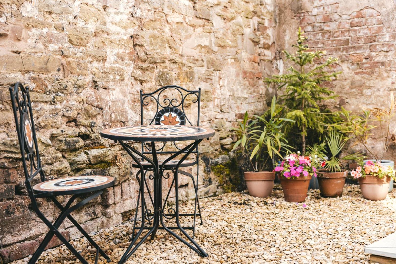 Ludlow Town Centre Apartments エクステリア 写真